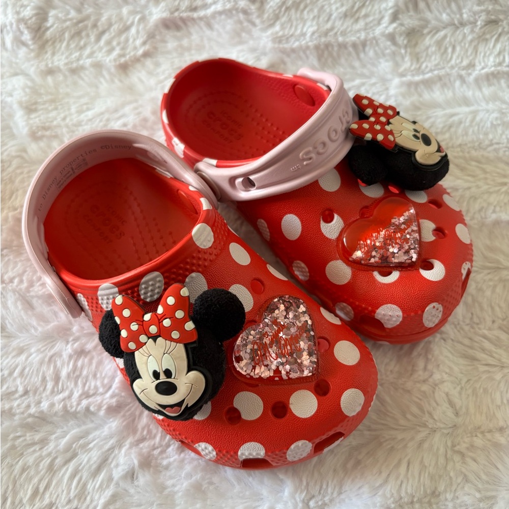 CROCS Kids Red Minnie Mouse Sandals - Picture 2 of 6